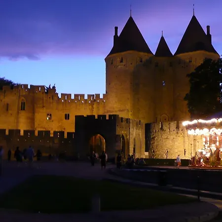 アパートホテル & - Git'ostal 2*