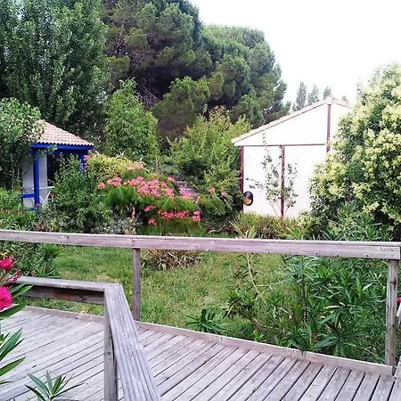 & - Git'ostal Apart Otel 2*