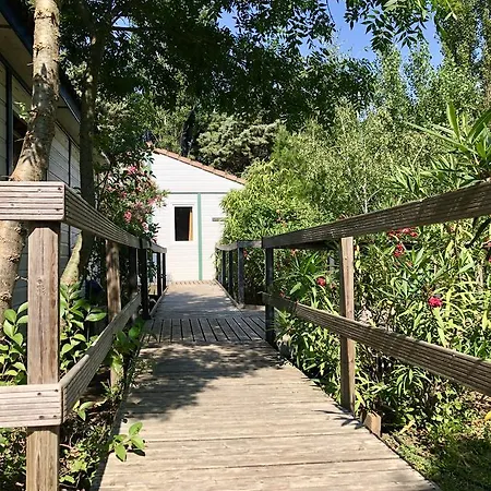 アパートホテル & - Git'ostal 2*