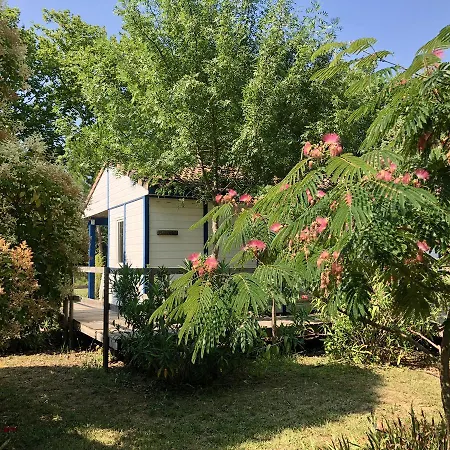 & - Git'ostal 2* Carcassonne