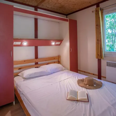 & - Git'ostal Lejlighedshotel