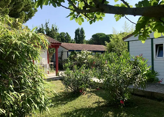 & - Git'ostal Aparthotel