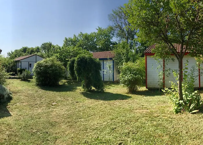 & - Git'ostal Aparthotel Carcassonne