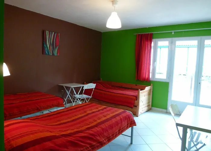 & - Git'ostal Apartmanhotel